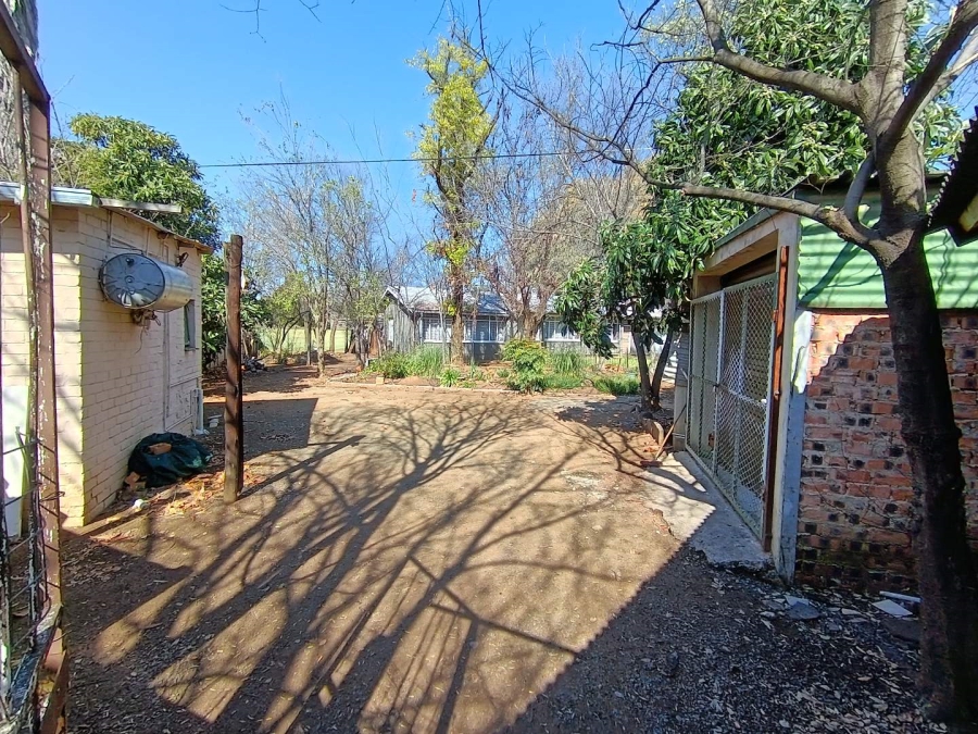 16 Bedroom Property for Sale in Universitas Free State